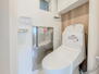 多摩川の四季を感じるまち　多摩川住宅　ハ１４号棟 温水洗浄暖房便座付きトイレを採用　最新機能がついてます