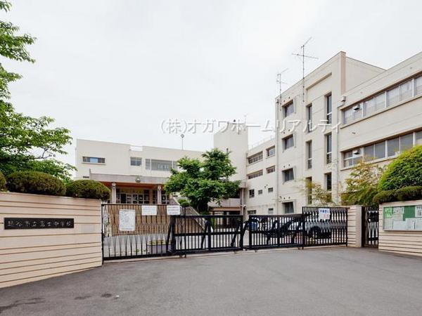 朝日プラザ越谷 越谷市立富士中学校まで957m