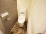 ヴィアシテラ新宿 トイレには快適な温水洗浄機付きです。