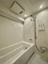 ハイラーク船堀 ホーローパネルを全面に使用したタカラスタンダード社製の浴室！お掃除がしやすいようにマグネットを使用した壁面雑貨を使用して、極力設置するものを減らしました！