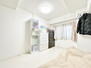 保谷光風レジデンス 白を基調とした室内は、明るい住空間を造り出すだけでなく、清潔感をもたらしてくれます。
