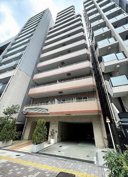 ファミール芝公園グランスイートラ・ヴィル 大通りに面した邸宅/本件は道路に面しておりません。