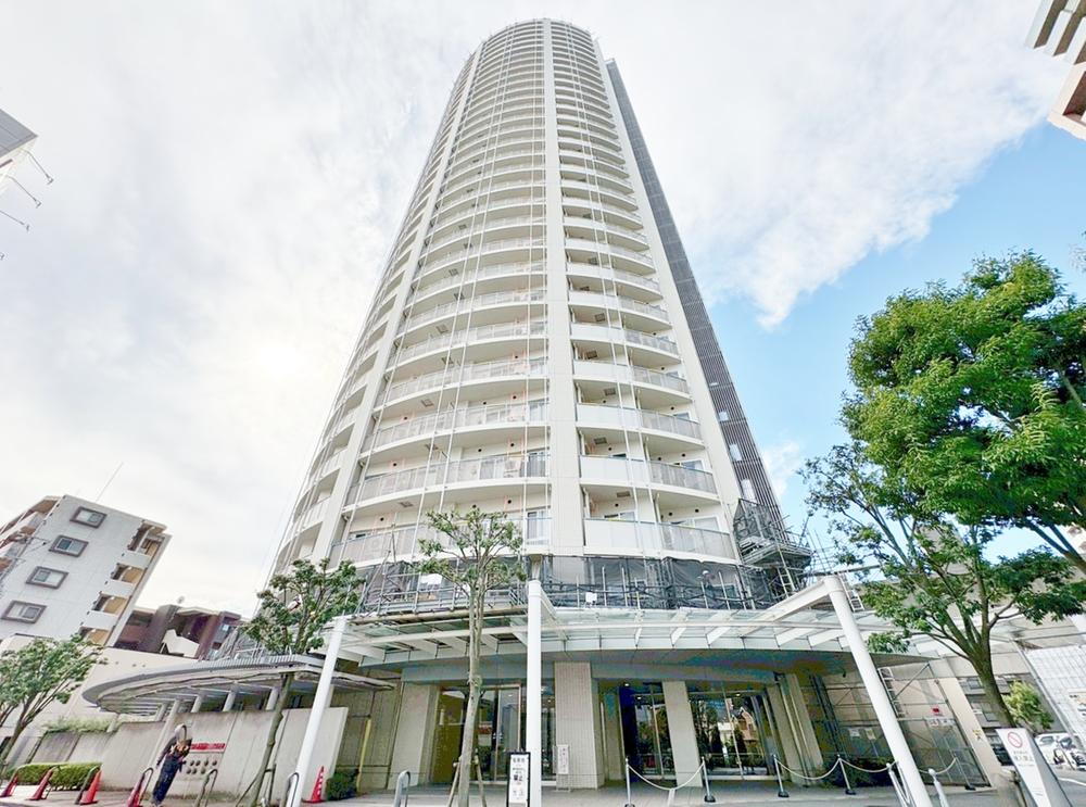 ドリームタワーキュアレジデンス 14階部分 物件の陽当りや通風・仕様設備やお部屋の大きさの比較、近隣・周辺環境や街並みなど、資料には掲載していない情報が現地にはたくさんあります。 是非ご確認ください。