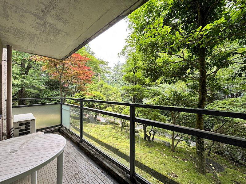 ヴェルデの森箱根山ヴィラT棟 落ち着いた環境と豊かな自然に癒される ビューバス仕様の戸別温泉付き贅沢ヴィラ