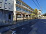 ハーズ赤門町 横浜市立老松中学校まで1100m 昭和22年創立各学年4クラス程、生徒数約450名