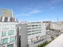 レアシス新横浜パークフロント 眺望：南東向きバルコニーからの眺望 陽当たり良く空が抜けて見えます（撮影年月：2024年02月）