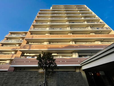 パークホームズ武蔵小金井フォレストフィールド 【パークホームズ武蔵小金井フォレストフィールド】<BR>JR中央線「武蔵小金井」駅まで徒歩14分の立地。小学校や公園まで徒歩2分の距離で、子育て世帯にもおすすめの住環境です。