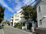鎌倉小町マンション 小町大路に面しており、閑静な住宅街です。