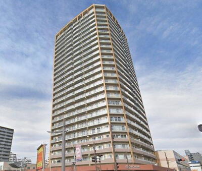 ココネ上福岡三番館 中古マンション スーパーまで徒歩約1分! 東武東上線「上福岡」駅徒歩約4分! 鉄筋コンクリート造25階建ての3階部分がリノベーションを終えて登場!
