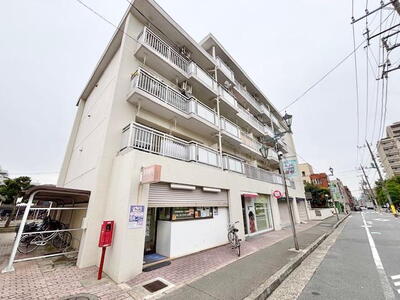 シティコープ萩中 明るさとぬくもりを感じる、落ち着いた佇まい。ずっと色あせない、愛情の持てる外観。