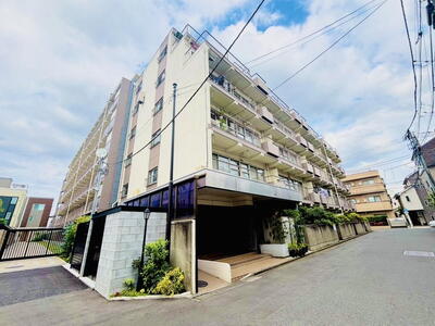 ニュー武蔵野マンション 【ニュー武蔵野マンション】<BR>JR中央線「三鷹」駅まで徒歩12分など、複数路線利用が可能な立地です。通勤・通学の幅が広がりそうです。