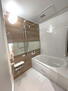 イーストパークス大島セントラルスクエア 浴室乾燥機付きのバスルーム