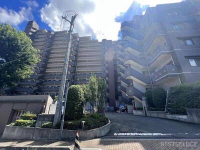 ハートヒルズ21朝霞の森 1999年9月築,総戸数162戸の分譲マンションです。