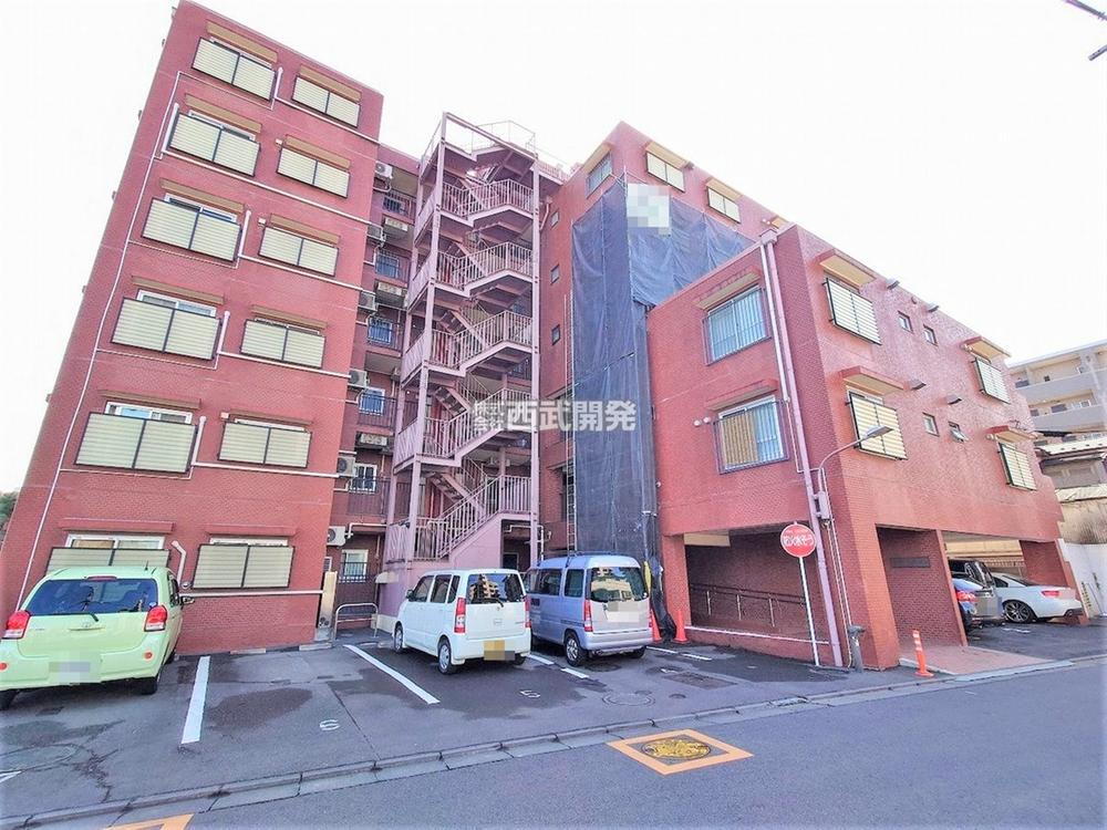 三田狭山ガーデン 西武新宿線『狭山市駅』から徒歩6分の立地にございます。現地(2023年2月)撮影