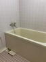 グランドハイツ中河原（４５４７２） 清潔感のある浴室。クリーニング済です。