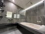 メモアール柿の木坂 【浴室内】1620/LIXIL/ スパージュ。落ち着いた雰囲気でゆっくりとお過ごしください。