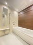 ザ・パークハウス名古屋 雨の日の室内干しに便利な浴室換気乾燥機付き（2022年09月撮影）