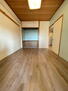 御影パークハイツ二番館 約6.0畳の和室（掲載写真はフローリングマットを敷設しており、実際は畳です。）