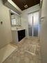 パルティール岡崎南 高級感あふれるシャワー付き洗面化粧台です。<BR>室内（2022年9月）撮影