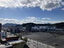 プレミスト東静岡ステーションレジデンス 【住戸からの眺望】<BR>11階部分からの眺望です。緑豊かな山を眺めることができます。景色を眺めながら、ほっと一息リフレッシュできそうです。