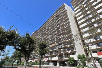 パークシティ鳥見B棟 パークシティ鳥見B棟の外観(南東側から)