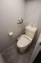 グラン・ドムール宇治木幡（２階部分） 現地（2024年2月）撮影<BR>シャワー洗浄機能付きトイレ