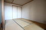 都島高倉ガーデンハウス お子様の遊び場や客間に便利な和室。しっかり6帖ございます。