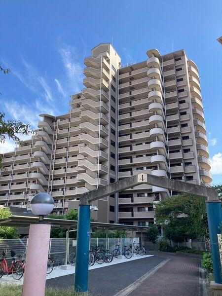 コート甲子園南 4番館 外観写真