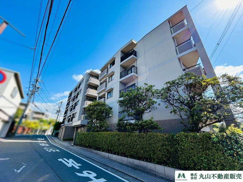 グランドメゾン学園前ベリエ 令和7年4月フルリノベーション完成しました♪近鉄学園前駅より徒歩10分の立地で新生活を始めませんか♪