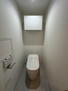 新大阪グランドハイツ２号棟 白を基調とした清潔感溢れるおトイレです。