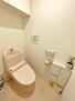 リビオ桃園パークフィールズ 洗浄付き便座が魅力的なトイレです。毎日使用する場所だから、キレイだと気持ちが良いですね。