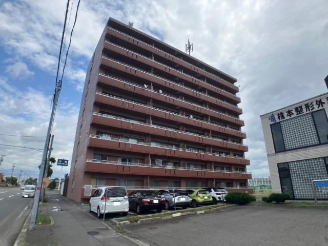 ロピア西高前　７Ｆ角部屋