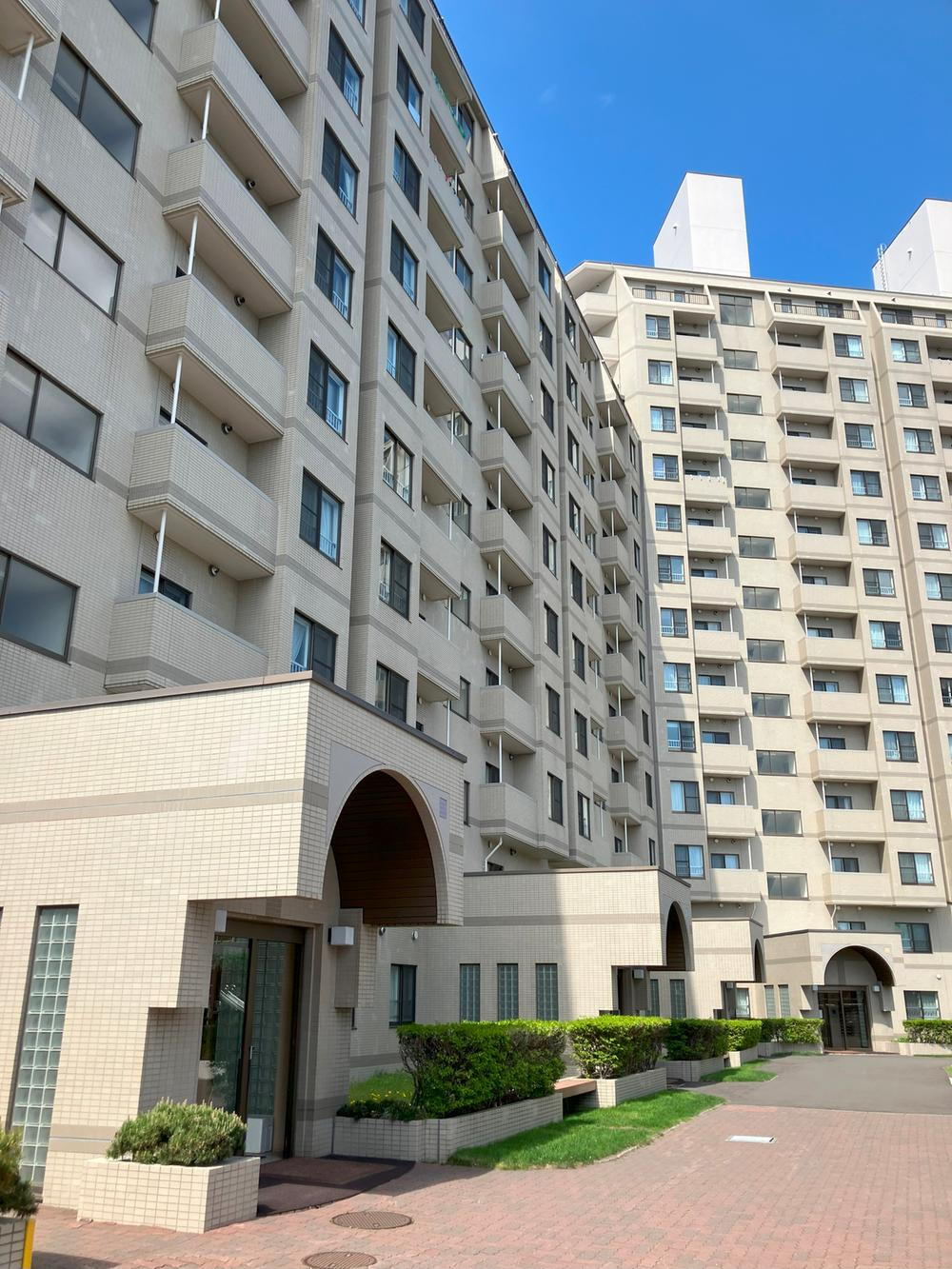 ロイヤルコート大谷地壱番館Ｂ