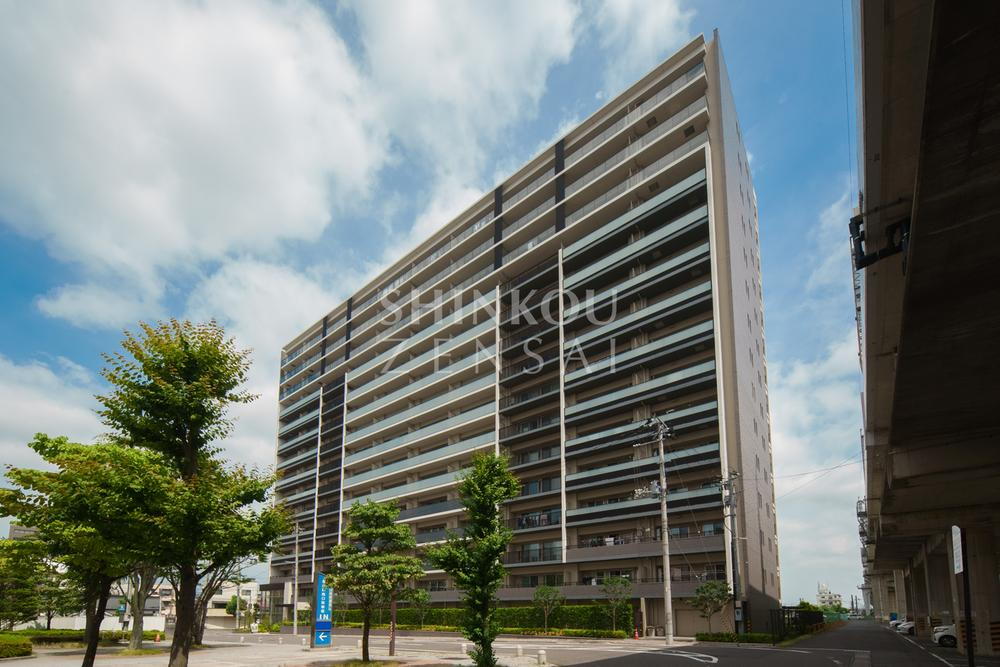 プレミスト郡山Ｓｔａｔｉｏｎ　Ｃｒｏｓｓ