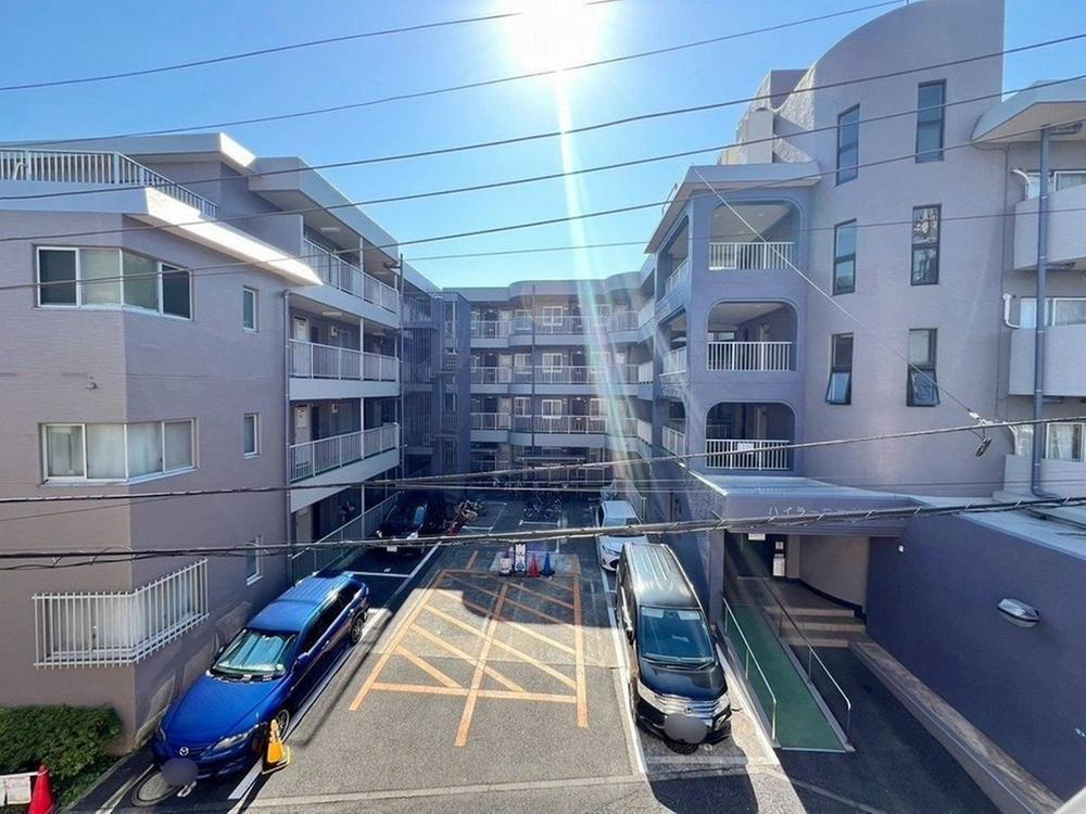 便利な大船エリア、落ち着いた空間で快適な生活を楽しむマンション～ハイラ