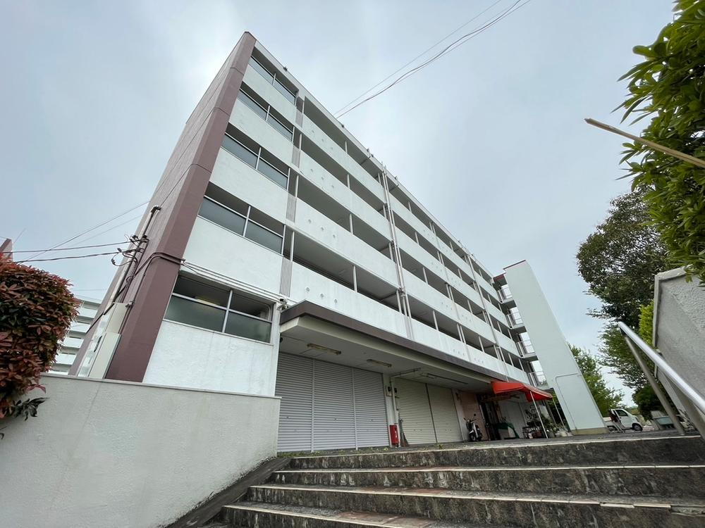 ぐみさわ東ハイツ四号棟