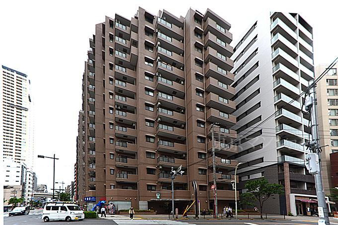 モリス日暮里駅前