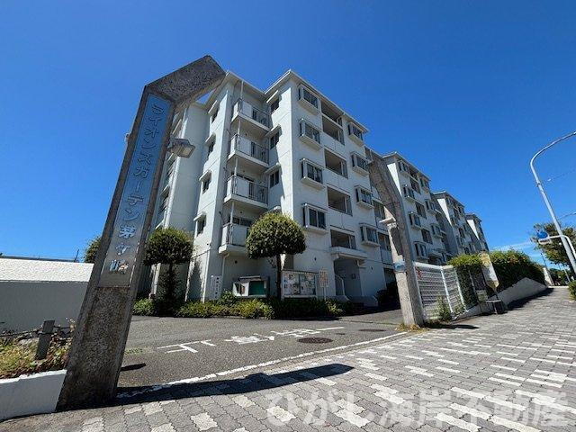【最上階×３面バルコニー】湘南の風を感じる開放住戸　ライオンズガーデン