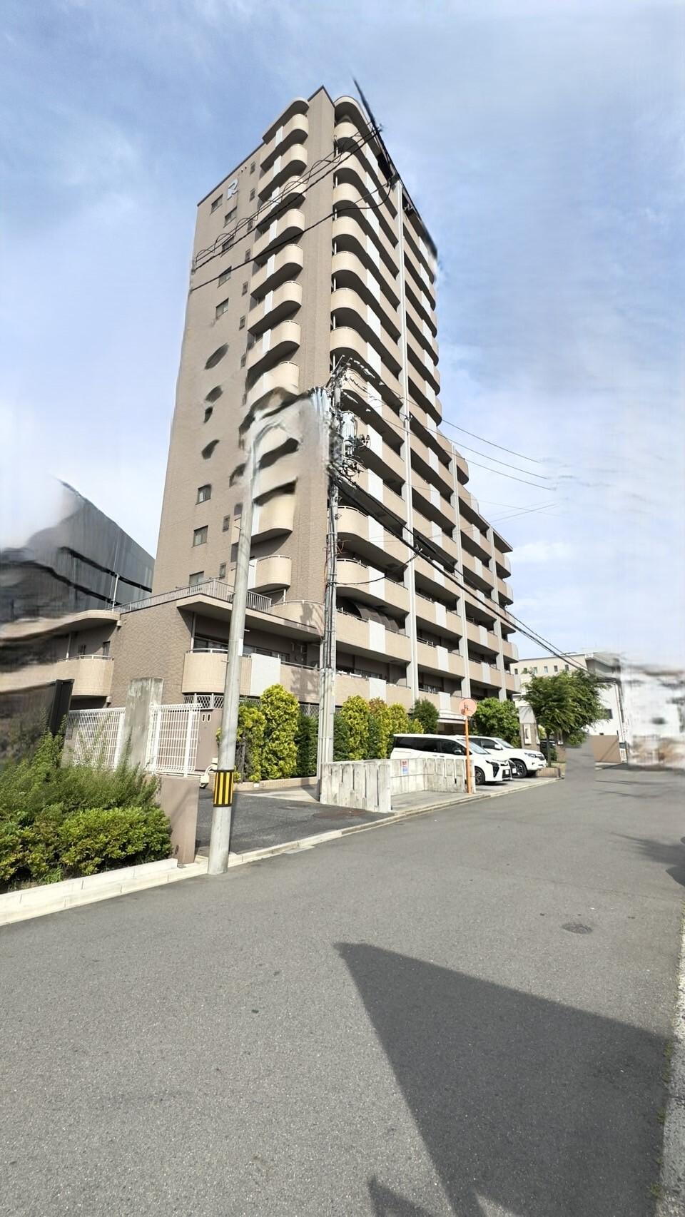 ラドーニ　天空の館