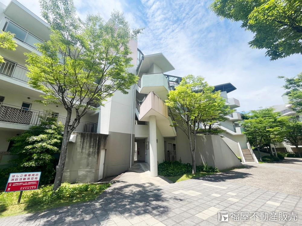 ローレルスクエア木津川台第Ⅱ期１１番館