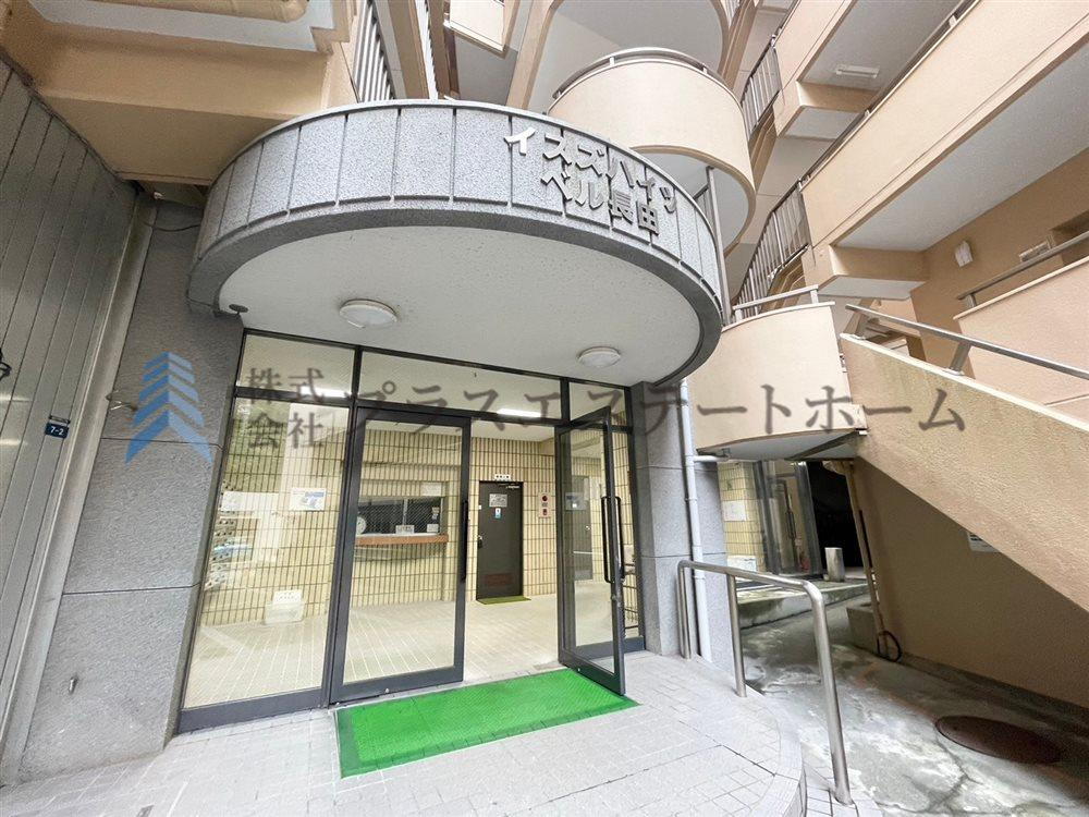 神戸電鉄「長田駅」まで徒歩約４分♪１階角部屋♪イスズハイツベル長田♪