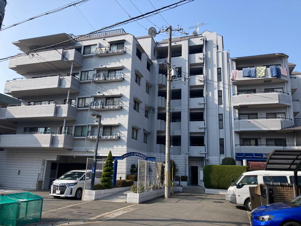 シャルマンコーポなぎの辻