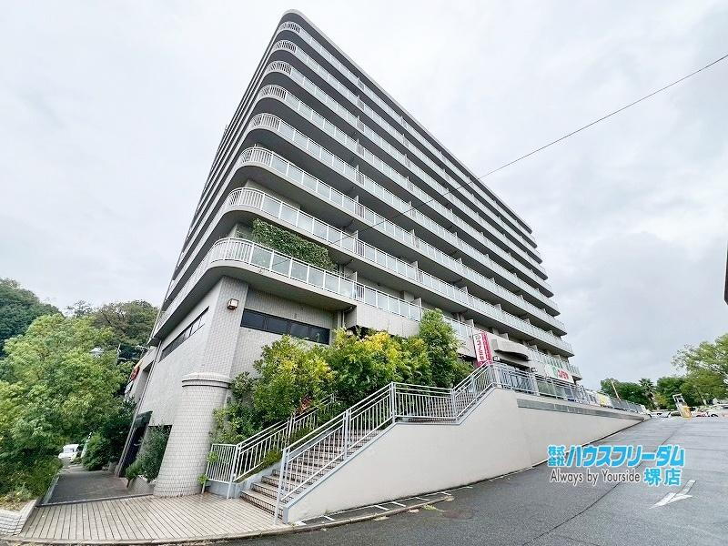 ファミール竹城台