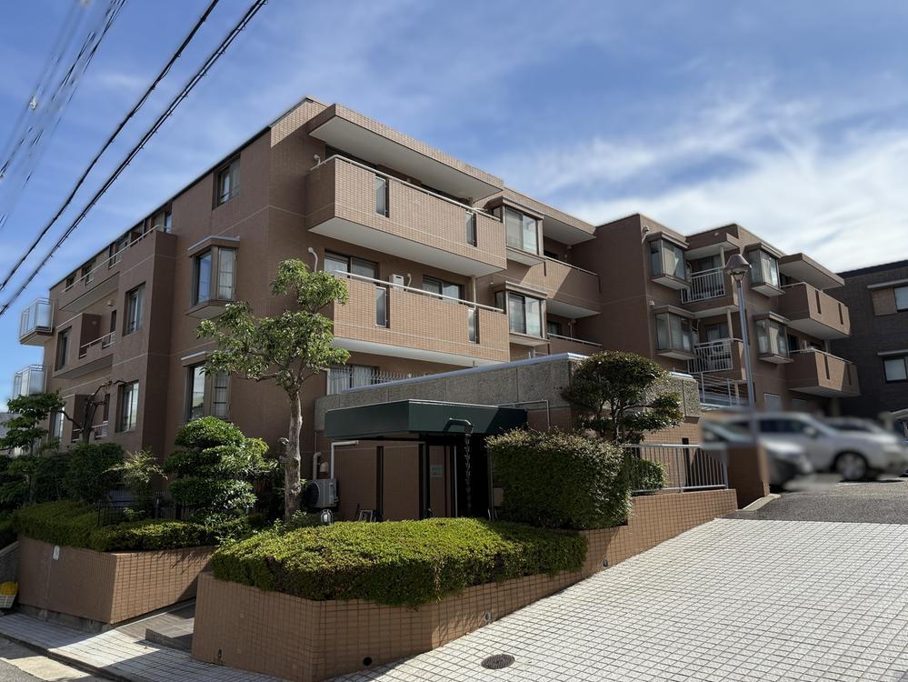 ファミーユ御影西平野