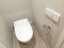 ライオンズマンション文京 清潔で快適な温水洗浄機能付トイレです。シンプルで使い勝手がよく、お掃除も楽チンです。 