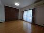 シャルム京橋 洋室8．6帖：落ち着いたカラーで仕上げたリラックス空間です♪
