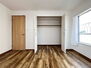 湘南長沢グリーンハイツ クローゼット付きの洋室は、お部屋を広く使えそうですね。