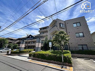 ライオンズマンション小手指 〜Appearance〜毎日のお散歩も快適な緑に恵まれたエリアで、自然に包まれた穏やかな暮らしを実現するためのゆとりある住環境が整っています。