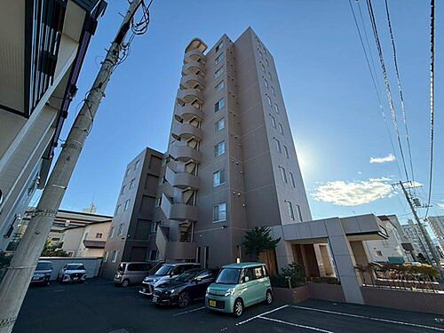 北海道札幌市東区北十七条東９丁目 10階建