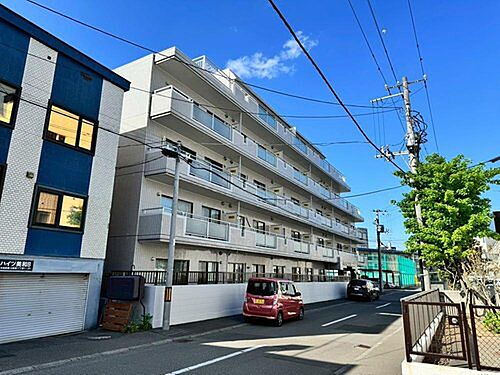北海道札幌市中央区南十六条西１７丁目 5階建